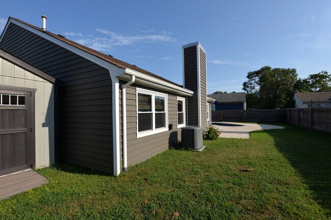 Building Photo - 1269 Brahms Dr