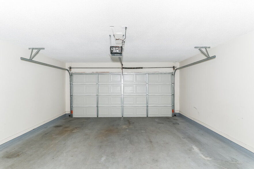 Building Photo - 1224 Whistler Dr