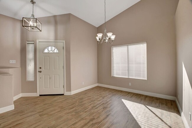 Building Photo - FOR RENT Palm Canyon