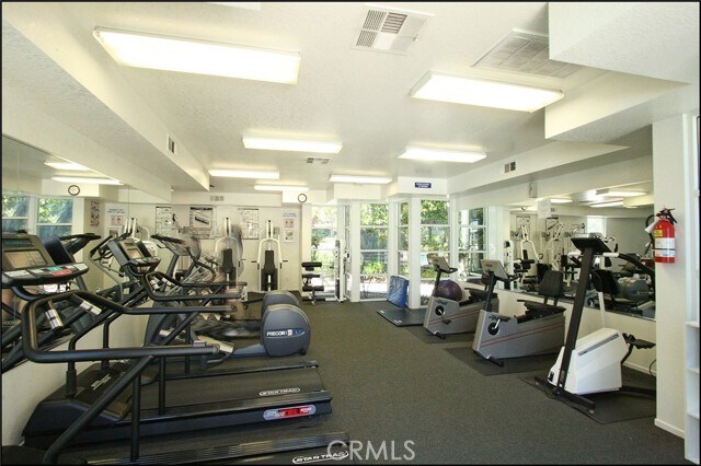 Building Photo - 34 Rainwood