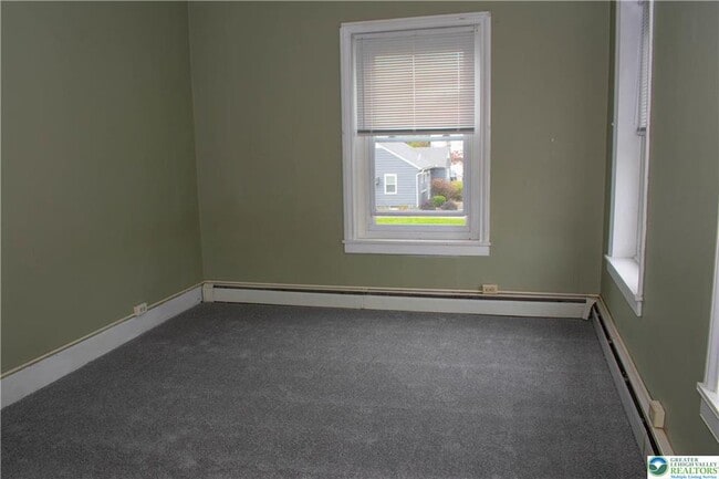 Building Photo - 3914 Mauch Chunk Rd
