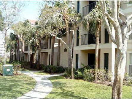 Building Photo - 977 Riverside Dr