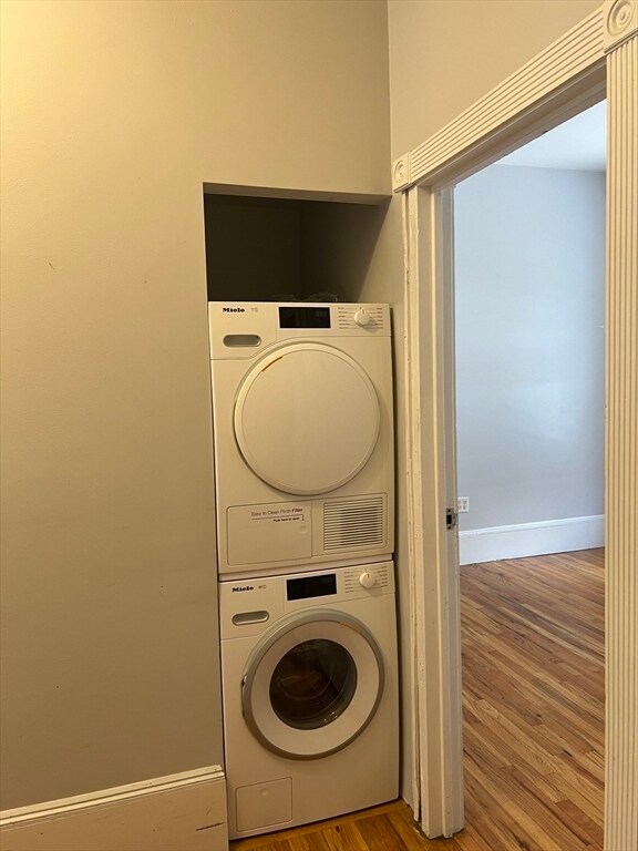 Building Photo - 96 E Brookline St