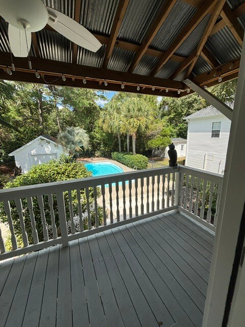Building Photo - 568 Hammock Ave