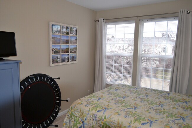 Building Photo - 2990 Peachtree Cir