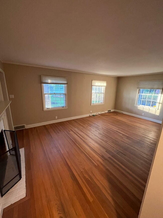 Building Photo - 101 E Westfield Blvd