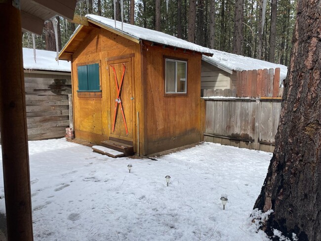 Building Photo - Upgraded and Cozy Al Tahoe Cabin - long te...