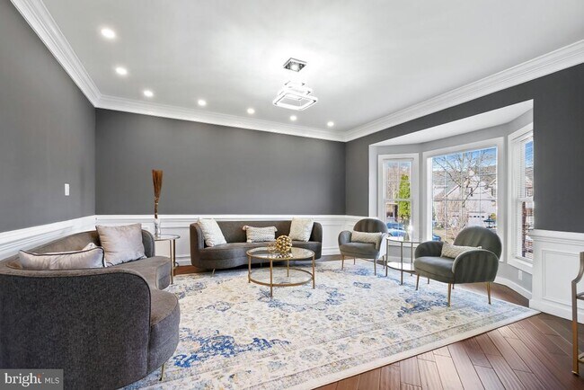 Building Photo - 6355 Highgrove Park Ct
