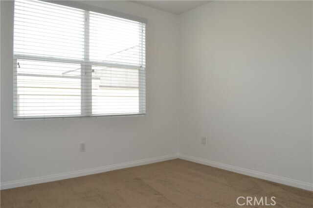 Building Photo - 149 E Commercial St