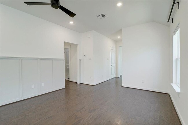 Building Photo - 17118 Alturas Ave