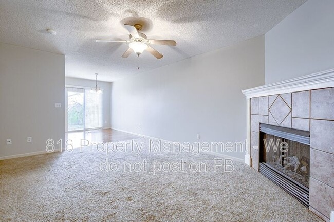 Building Photo - 5526 N Broadway