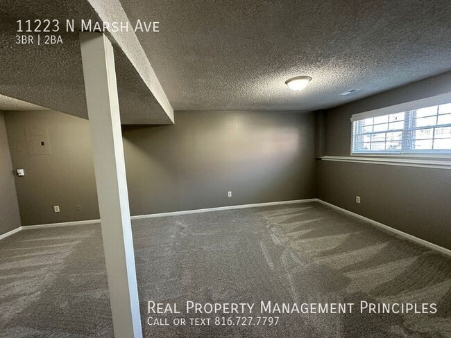 Building Photo - 11223 N Marsh Ave