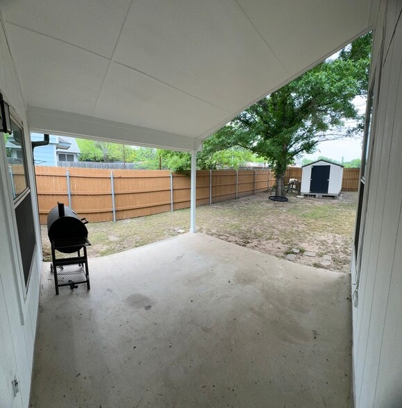 Backyard patio (grill not included). - 736 Patchway Ln