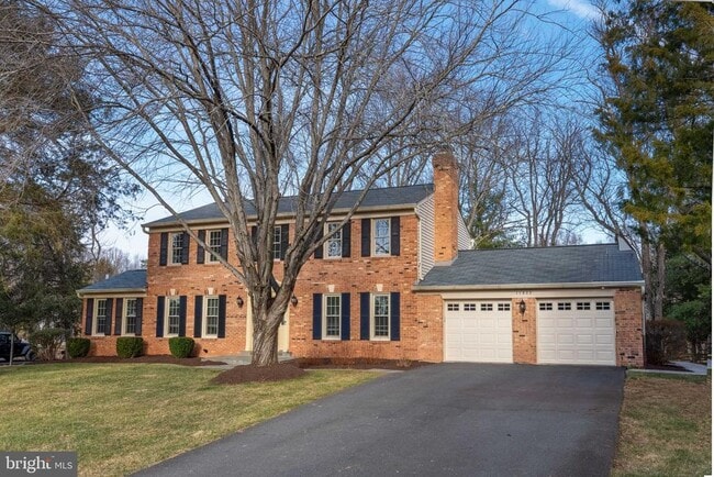 Building Photo - 11922 Holly Spring Dr