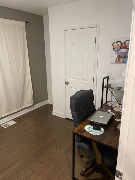 second bedroom - 1718 N Campbell Ave