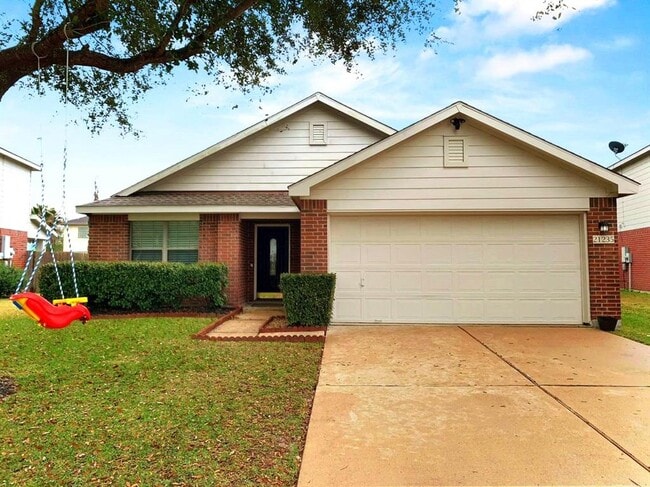 Building Photo - 21235 Bending Green Way