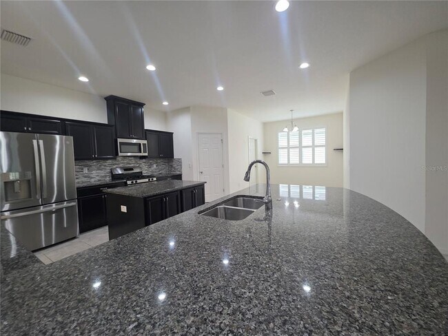 Building Photo - 17545 Buckingham Garden Dr