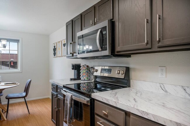 Building Photo - 1430 3rd Ave E