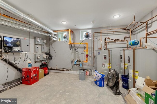 Building Photo - 624 N 35th St