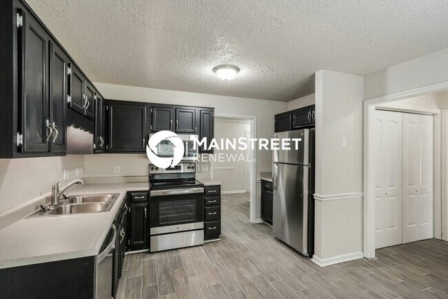 Building Photo - 3 Bedroom Pet-Friendly Home in GOODLETTSVILLE, TN with Main Street Renewal
