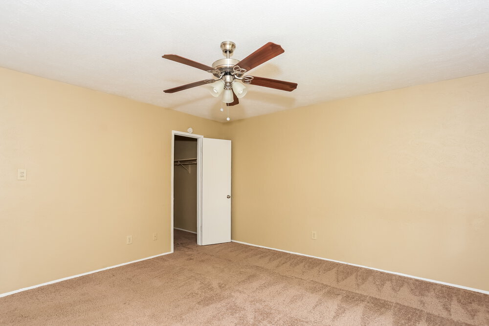 Building Photo - 6317 Sunset Rd