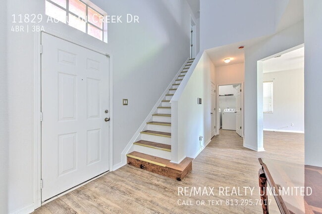 Building Photo - 11829 Autumn Creek Dr