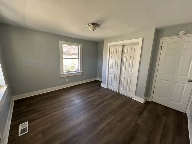 Building Photo - 5517 Sugar Ray Dr