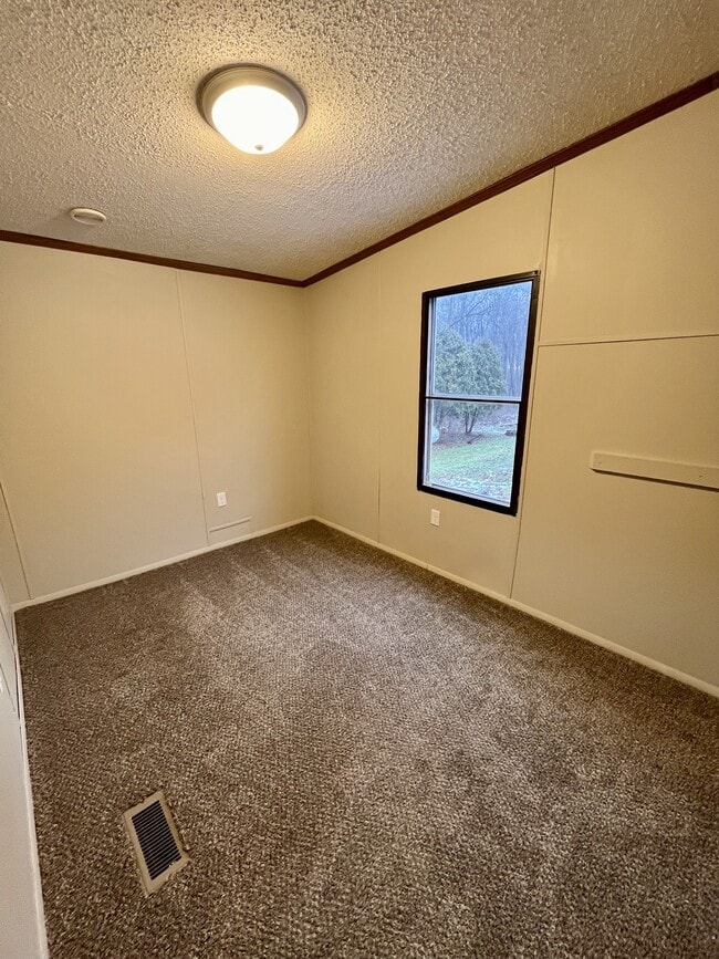 Building Photo - 3416 OH-83