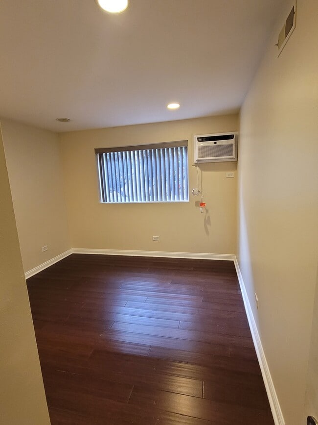 Building Photo - 2105 St Charles Rd