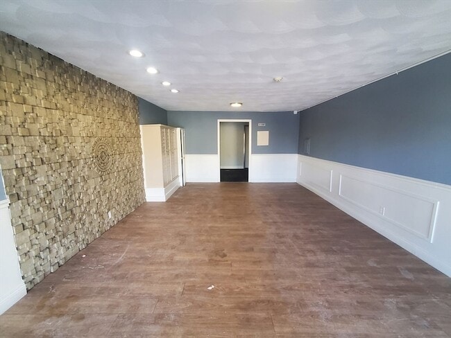 Building Photo - 760 Cummins Hwy