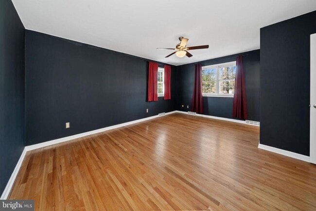 Building Photo - 107 Sorrel Dr