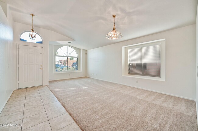 Building Photo - 2607 E Anderson Dr
