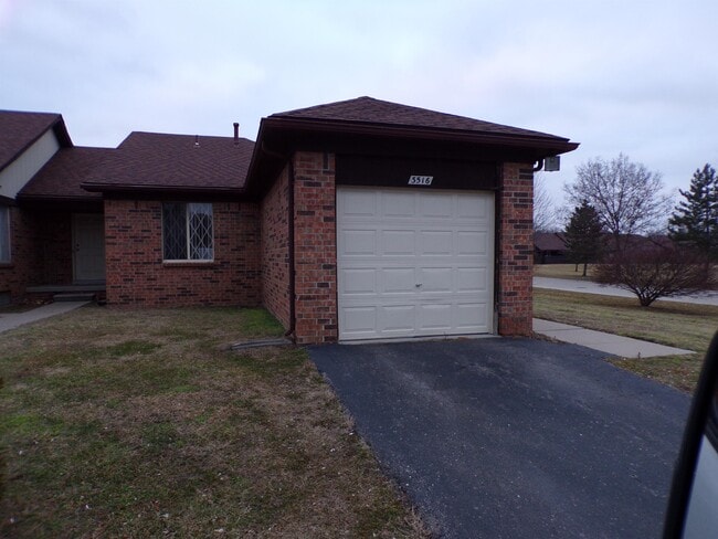 Building Photo - 3755 Heritage Pkwy