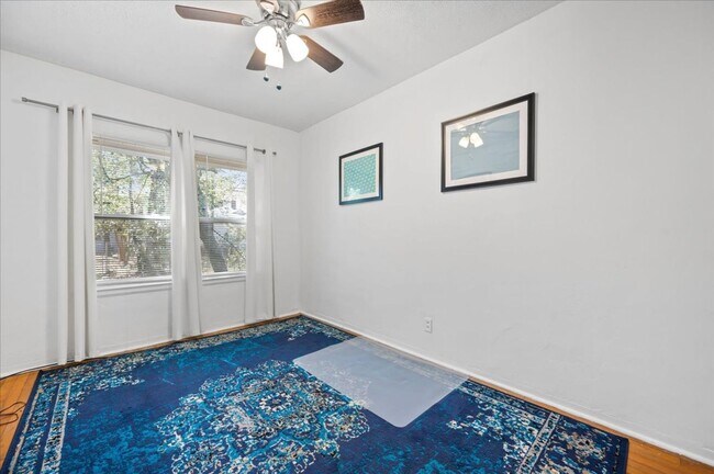 Building Photo - Charming Duplex Near Daffin Park with Private Fenced Yard and Off-Street Parking