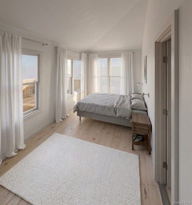 Building Photo - 11 Bay Ave