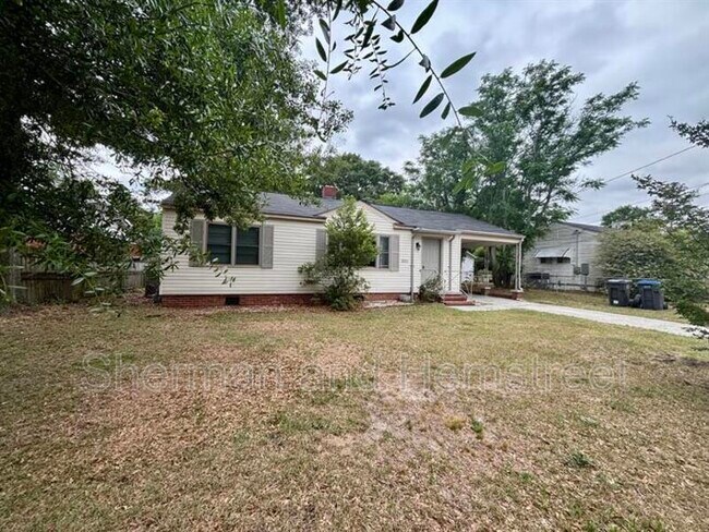 Building Photo - 3212 Sycamore Dr