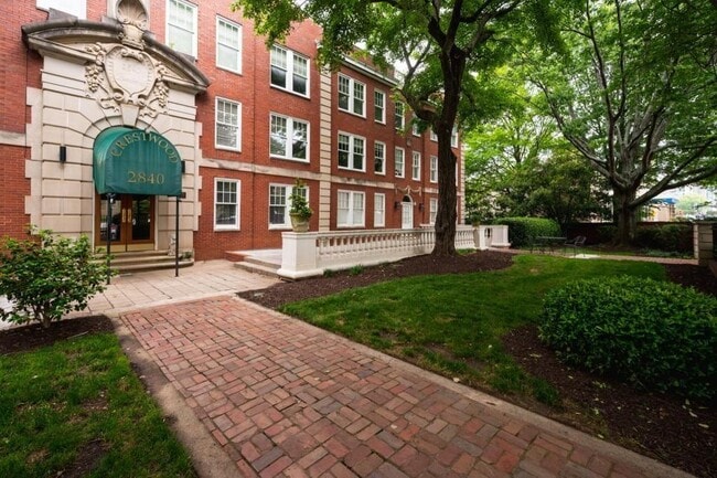 Building Photo - 2840 Peachtree Rd