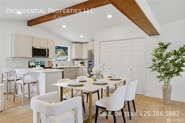 Building Photo - 527 N 200th St