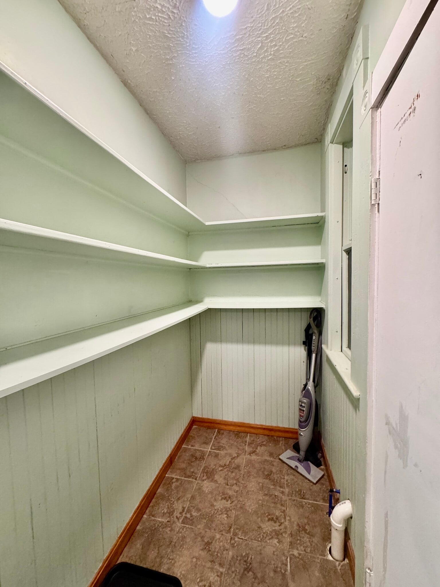 Building Photo - 372 Prospect St