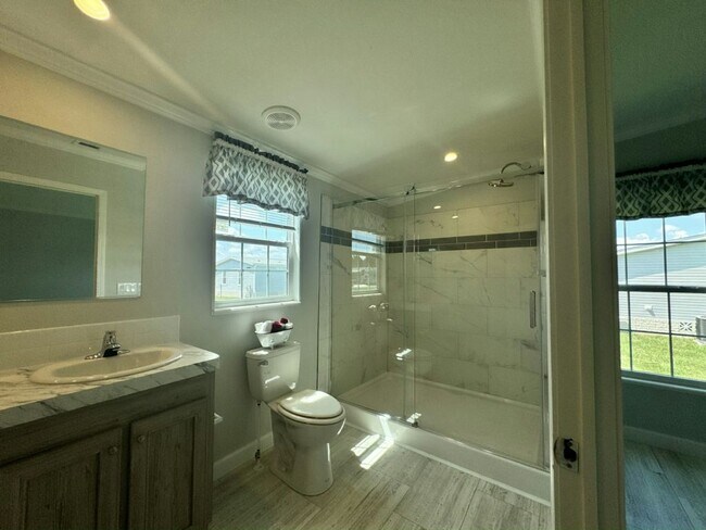 Building Photo - 3117 SW 108th Pl