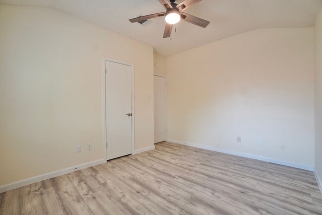 Building Photo - 13102 Staton Dr