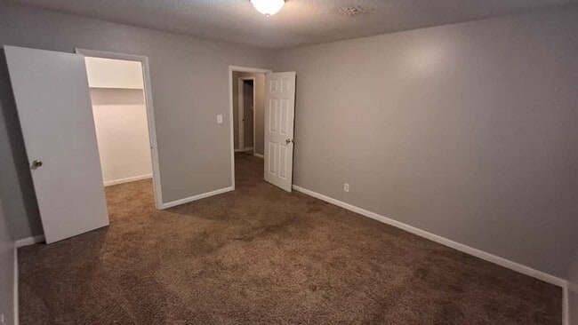 Building Photo - 2720 Clayton Dr NW