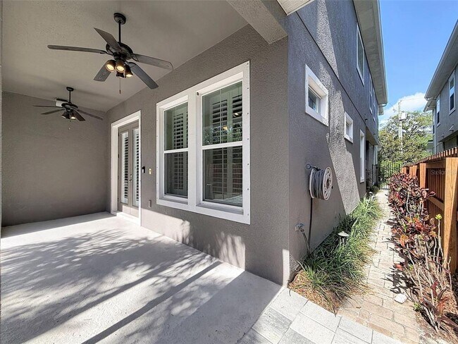 Building Photo - 112 S Bungalow Park Ave