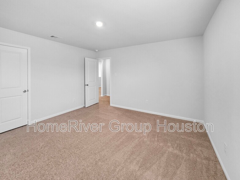 Building Photo - 2502 Green Jasper Dr