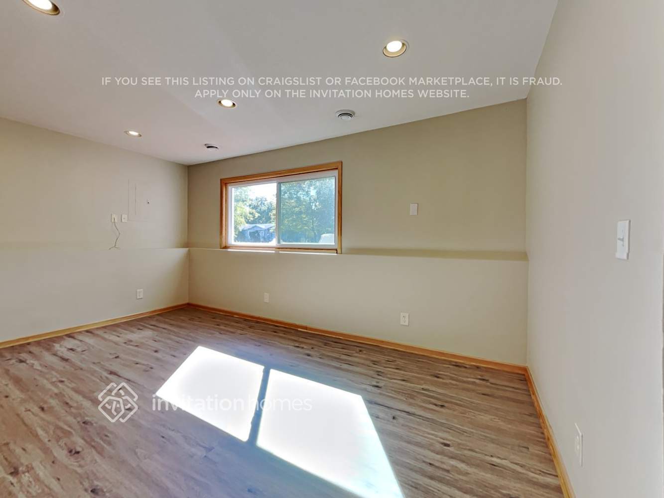 Building Photo - 13155-192 1/2 192 1/2 Ln NW