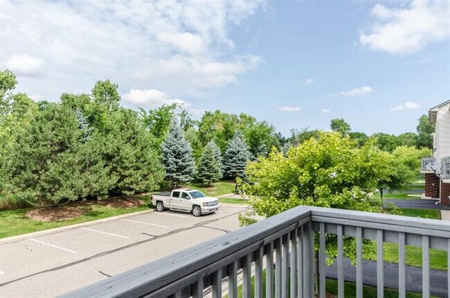 Building Photo - 3099 Promenade Cir