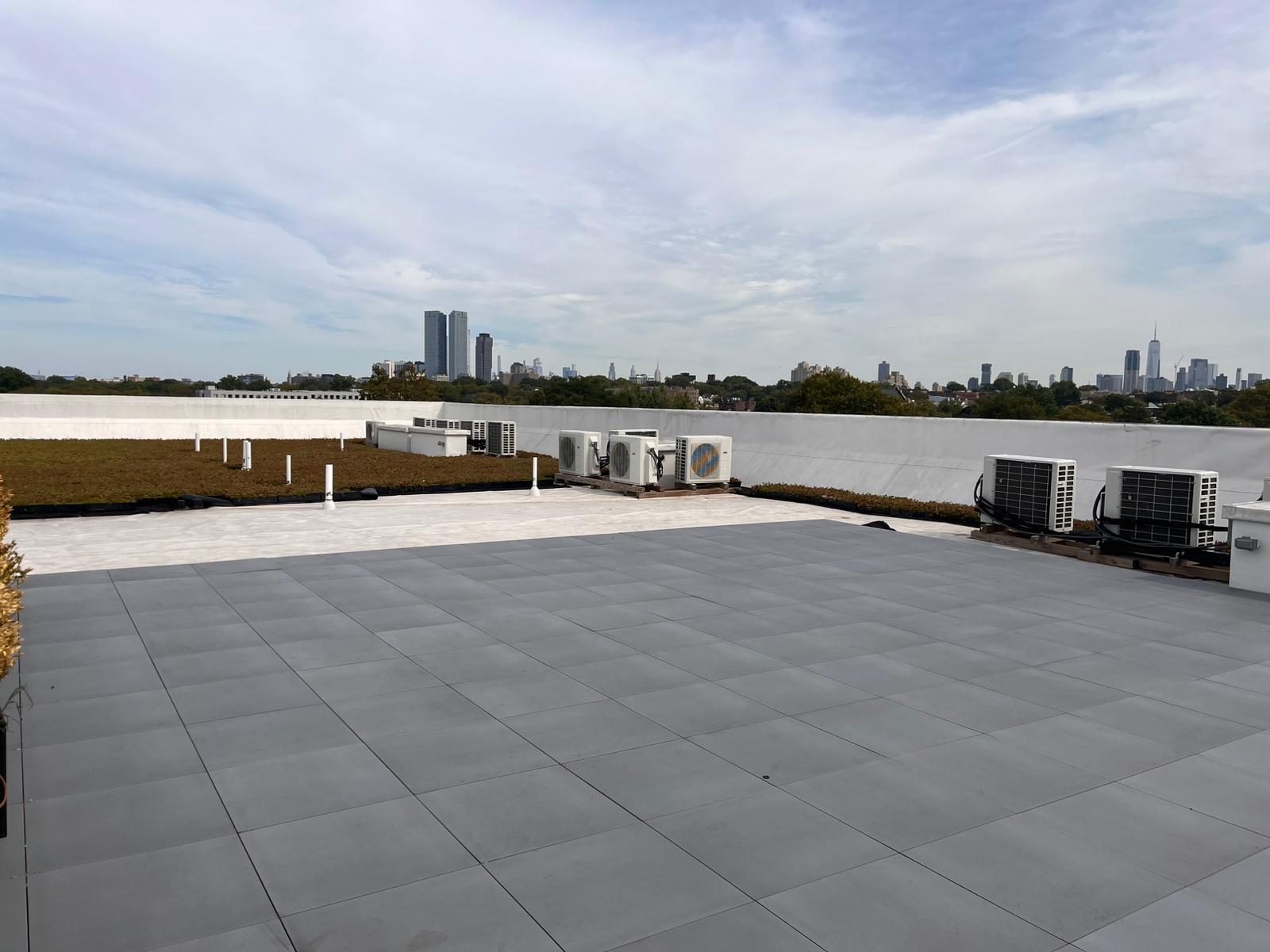 Building Photo - 133 Mallory Ave