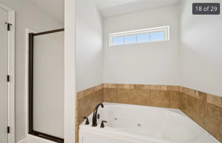 Building Photo - 9246 N 143rd East Ave