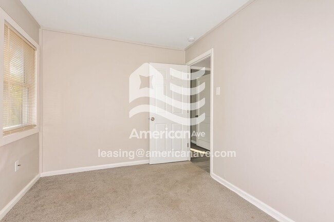 Building Photo - 8620 Graham Ln