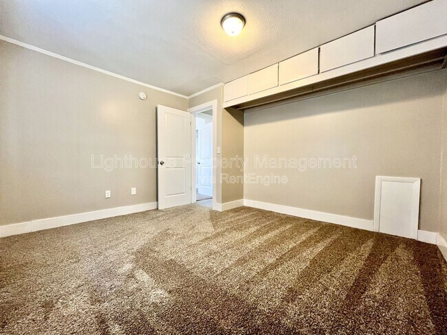 Building Photo - 1545 Carmil Dr